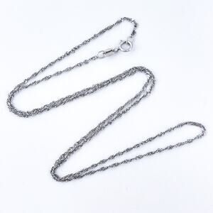 Vintage Italy Sterling Silver 925 1mm Twisted Chain Necklace 17.75"